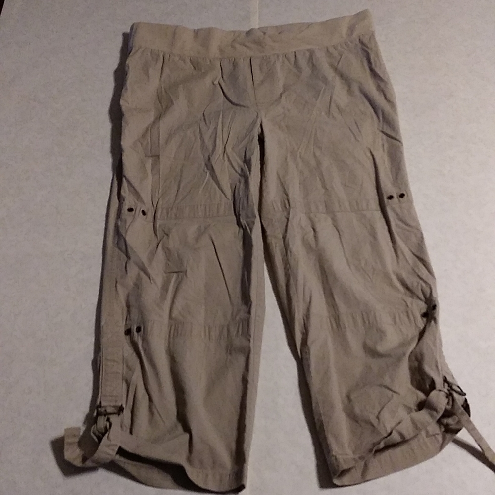 Zero Nine Maternity Capri Pants Size Small